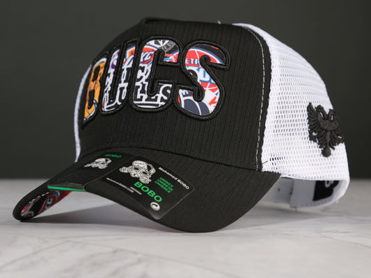 Cap Bucs black and white (mirror)